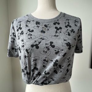 DISNEY - Mickey & Minnie Scatter Print Graphic Tee - Size L